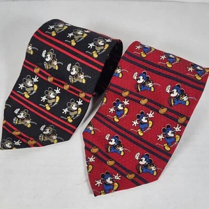 Set 2 Cravatte Collo Uomo Van Heusen Topolino Calcio Rosso Nero 61x3,5 Seta - Foto 1 di 13