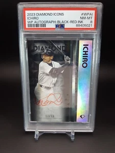 2023 Diamond Icons Ichiro White Polychromatink Red Ink Auto /10 PSA 8 - Foto 1 di 2