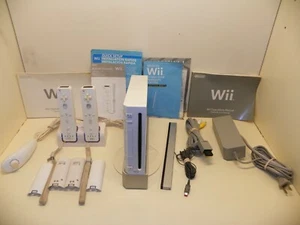 Nintendo Wii Gaming Console Bundle RVL-001(USA) - Picture 1 of 6