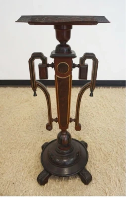 Antiguo pedestal ebonizado movimiento estético victoriano Foto 1 de 4