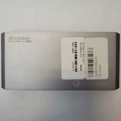 PLUGABLE TBT3-UDC1 Laptop Docking Station | Grade B - Image 1 of 4