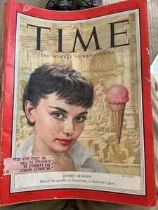 AUDREY HEPBURN on Cover 1953 TIME Magazine - complete magazine - Picture 1 of 4