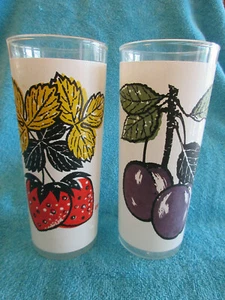 L ELLIOTT BICCHIERI COLORATI FRUTTA MIRTILLO, PRUGNA VINTAGE - Foto 1 di 7