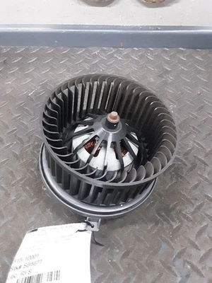 MOTOR DE VENTILADOR 2014-2019 GMC SIERRA1500 - Imagem 1 de 4