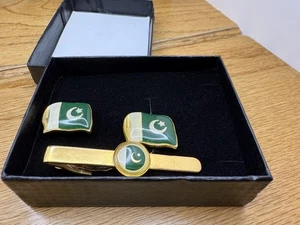 Pakistan Flagge Manschettenknöpfe Krawattenklammer in Box - Bild 1 von 3