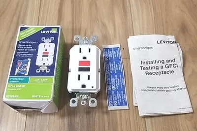 Leviton Smartlock Pro Slim GFCI Outlet, Blanco N7599-RW NUEVO Foto 1 de 4