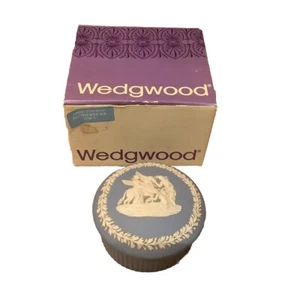 Wedgwood blue Jasper ware Fluted Candy Trinket box 9 cm In Original boxed - Picture 1 of 3