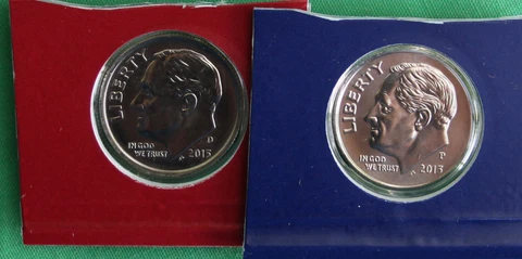 2013 P and D Roosevelt Dime 2 Coins from US Mint Set BU Cellos Ten Cents Two 10c Cover