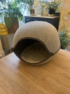 Felt Cat Cave Bed with Pillow - Washable, Zipper Design, Hard Shell - Picture 1 of 6