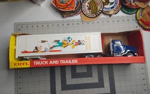 Ertl Boxed Pressed Steel Mickey Mouse Goofy Disney Tractor Trailer - Picture 1 of 9