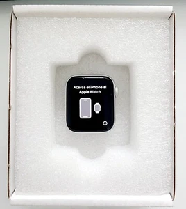 Apple Watch SE (1ère génération) GPS 40 mm boîtier en aluminium argenté - MKNY3LL/A - SANS BRACELET - Photo 1 sur 7