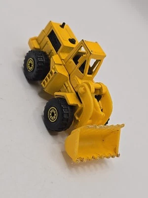 Hot Wheels 1982 3 Wheel Loader Yellow  - Image 1 of 4