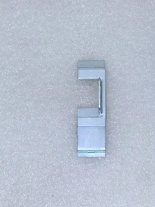 Eaton/Cutler-Hammer CH Pad Lockable Circuit Breaker Handle Lockoff - Picture 1 of 6