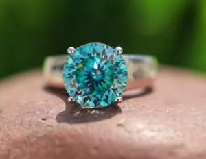 Anillo de compromiso de diamantes moissanita azul corte portugués de 4,0 quilates oro blanco de 14 K sobre - Imagen 1 de 9
