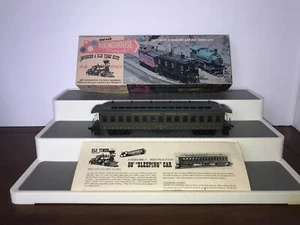 Roundhouse HO Scale 50’ Colorado Midland Sleeping Car Model Train Kit - Picture 1 of 8