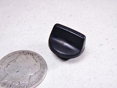 Suzuki RM465 1982 tapa de llenado de aceite cubierta Foto 1 de 4