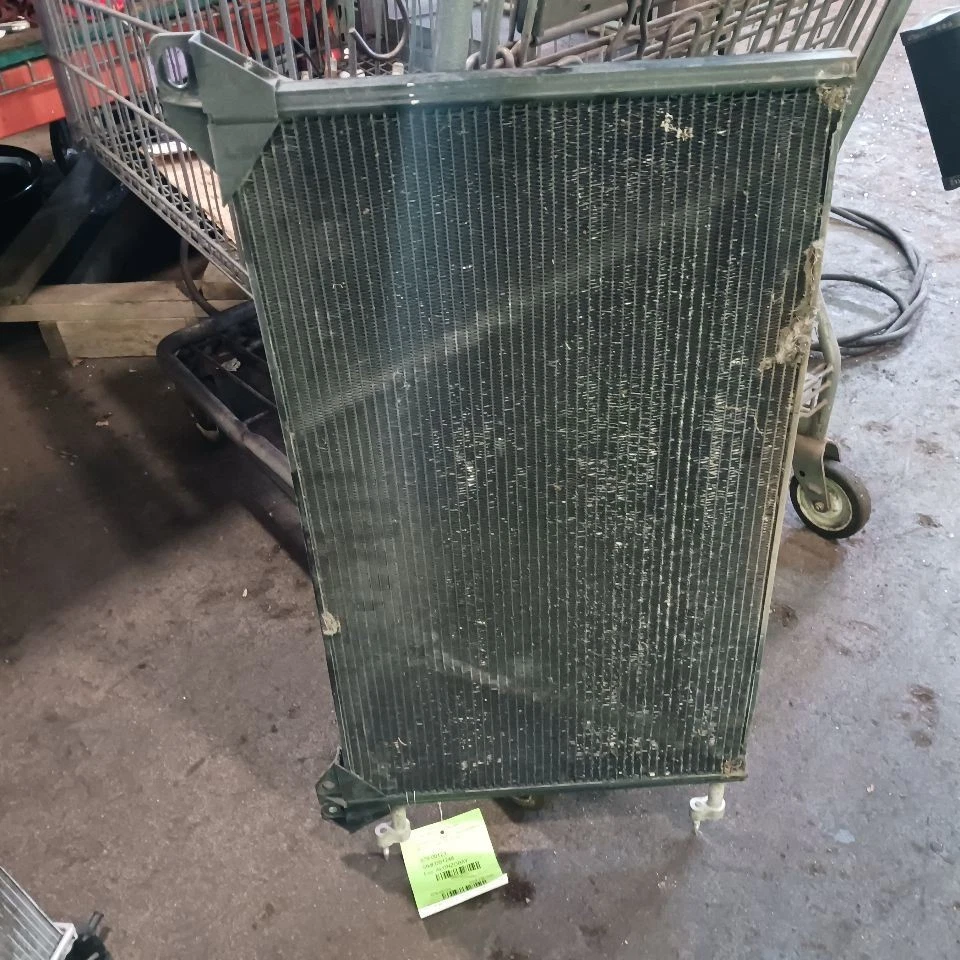 Condensador de CA para camioneta Sierra 2500 compatible con 99-14 4729104 Foto 1 de 4