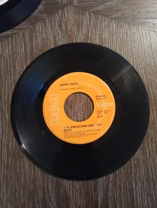 JERRY REED AMOS MOSES / THE PREACHER AND THE BEAR 45 RPM RECORD - Bild 1 von 2