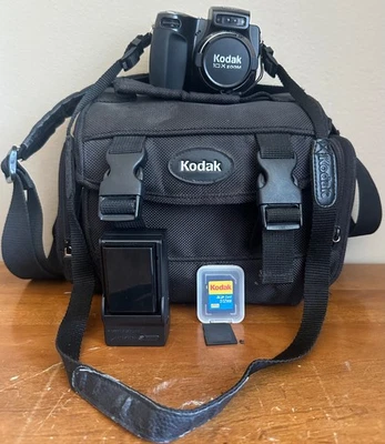 Kodak EasyShare Z7590 5.0MP 10x Optical Zoom 2.2" LCD Screen Digital Camera  - Image 1 of 4