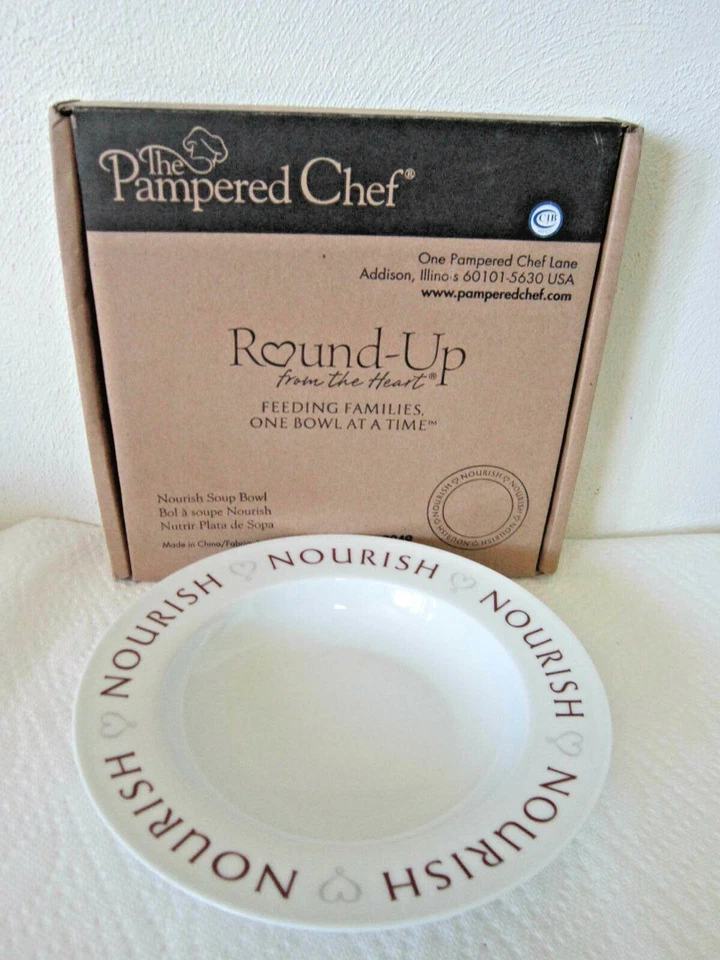 Pampered Chef 2014 Roundup From The Heart Nourish Soup Bowl #2949 Porcelain - Image 1 of 4