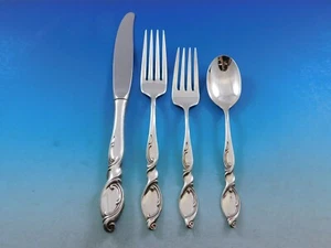 Silver Swirl by Wallace Sterling Silver Regular Size Place Setting(s) 4-Piece - Picture 1 of 5
