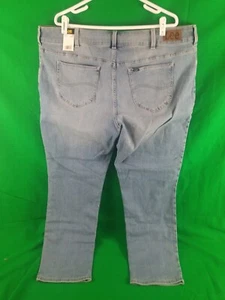 Lee Women's Plus Size 22W Medium Anchor Regular Fit Straight Leg Jeans Legendary - Picture 1 of 10