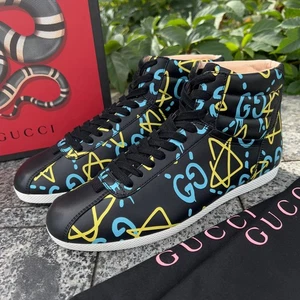 GUCCI Ghost Stars Logo Zapatillas Altas Cuero Negro 7.5 EE. UU. o 37.5 EUR * - Imagen 1 de 10