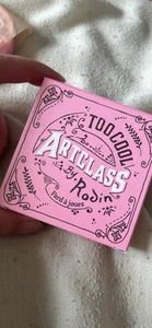 Too Cool For School Blusher (De Berry) - Picture 1 of 5