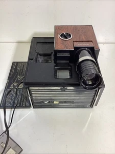 Bell & Howell  Auto Focus 35mm Slide Cube Projector remote & 19 Slide Cube Cartr - Picture 1 of 17