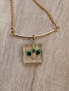 Vtg Encased Lucite 5/8" Square Green Flower Pendant on 16" Bar-Chain Necklace - Picture 1 of 9