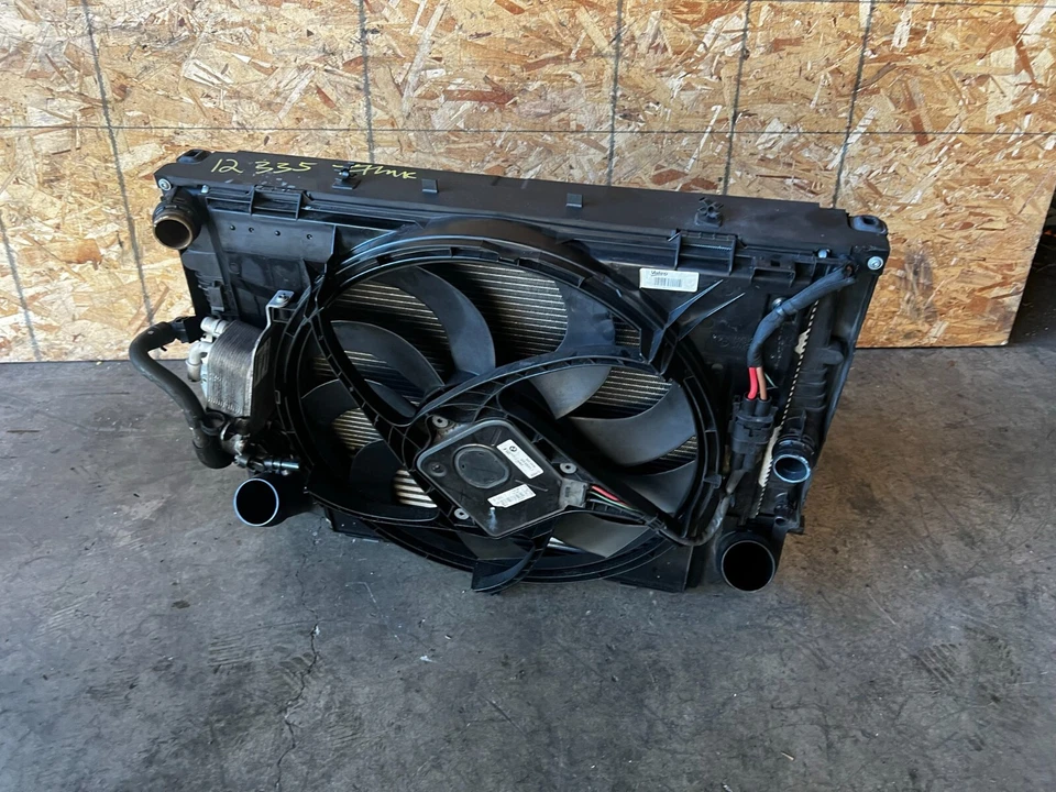 BMW F30 F32 F36 N55 N26 RADIADOR DELANTERO ENFRIADOR CONDENSADOR CONJUNTO VENTILADOR FABRICANTE ORIGINAL 77MK Foto 1 de 4