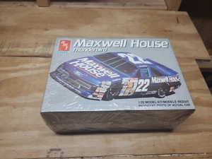AMT 6457 NASCAR MAXWELL HOUSE THUNDERBIRD #22 STERLING MARLIN 1/25 SCALE SEALED - Picture 1 of 6