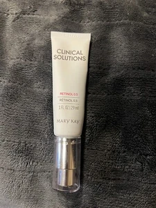 MARY KAY CLINICAL SOLUTIONS RETINOL 0.5 - 1 FL OZ - Picture 1 of 3