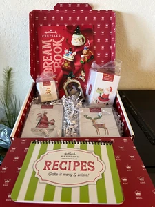 2025 Hallmark Keepsake Ornament Club Member Exclusive Dream Box Ornaments Book++ - Picture 1 of 13