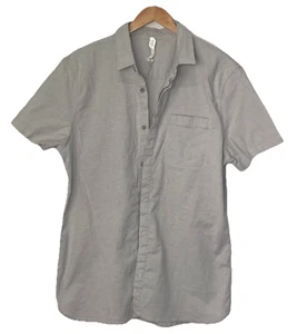 Lululemon Men’s Short Sleeve Button Up Shirt Gray Collared Size XL - Picture 1 of 8