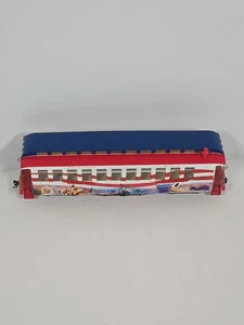 Bachmann / Hawthorne Village On30 Gauge Discovery And Beauty Passenger Car  - Picture 1 of 14