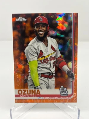 2019 TOPPS CHROME SAPPHIRE MARCELL OZUNA 18/25 ORANGE SAPPHIRE NO. 503 CARDINALS - Image 1 of 2