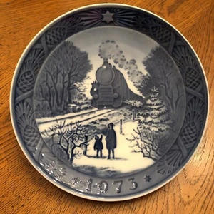 Placa Royal Copenhagen XMas 1973 Going Home For Christmas Azul Cobalto Dinamarca - Imagen 1 de 2