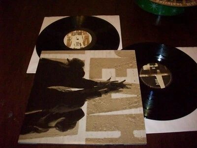  Pearl Jam, Ten Redux 2009 Epic Press. New sealed Cond. - Image 1 of 4