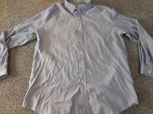 LL Bean Mens shirt Medium blue classic wrinkle resistant button up casual - Picture 1 of 9