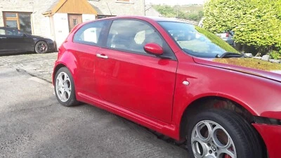 ALFA 147 3.2 GTA BREAKING EVERYTHING AVAILABLE AUCTION FOR SCUTTLE PANEL - Image 1 of 4