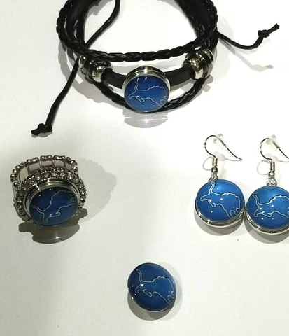 Detroit Lions NFL Snap Jewelry snap, stretch Ring, Earrings or Bracelet Cover