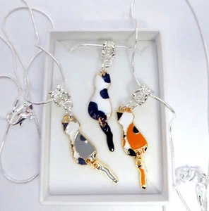 Cat Necklace with mobile tail Birthday Christmas in Gift In Box & Gift Bag - Picture 1 of 9