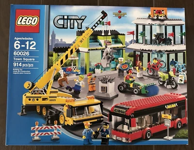 LEGO CITY: Town Square (60026) New & Sealed - Image 1 of 4