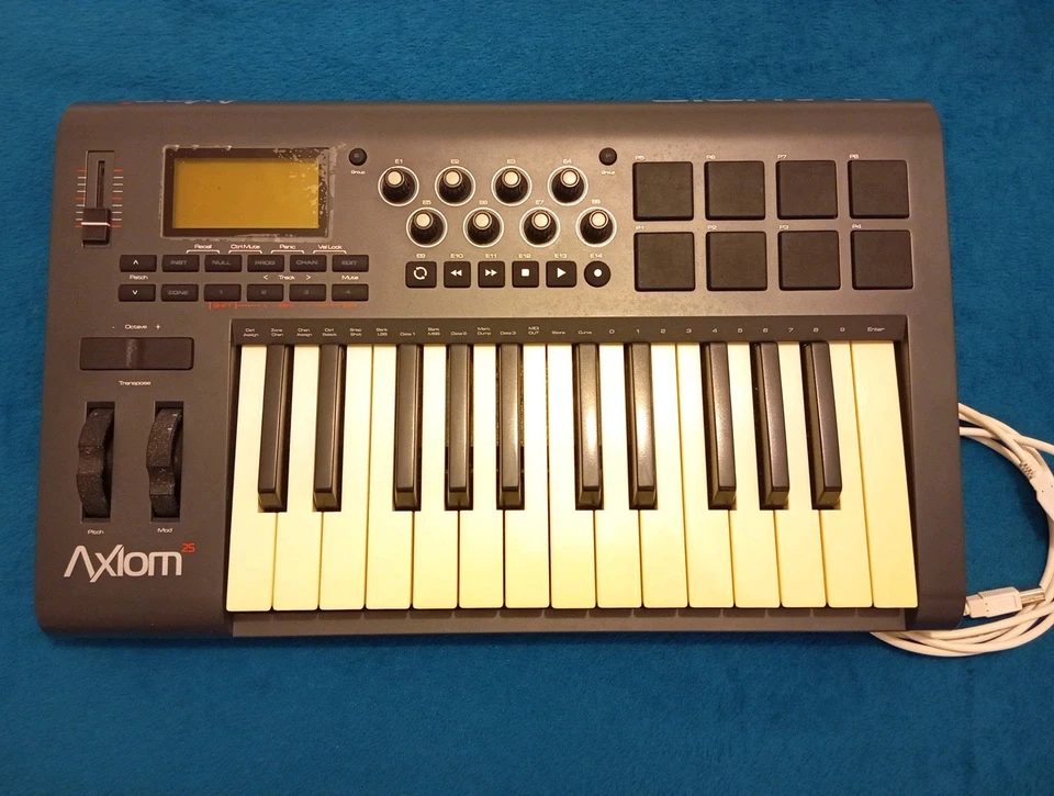 M-Audio AXIOM 25 Semi-Weighted USB MIDI Controller & Keyboard w/- Power Supply - Image 1 of 1