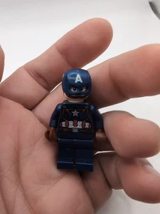 LEGO Super Heroes Minifigure Capitan America - Foto 1 di 2