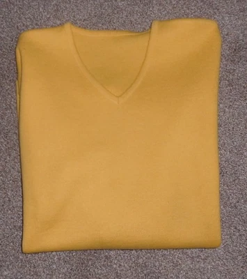 Kaum getragen! Schöner Merino/Mix Pulli,  Made in Italy,  Gr. 42?  gelb - Bild 1 von 3