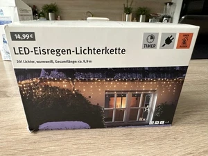 LED-Eisregen-Lichterkette - Länge 9,9 m, 201 Lichter m. Timer Innen u. Außen NEU - Picture 1 of 3