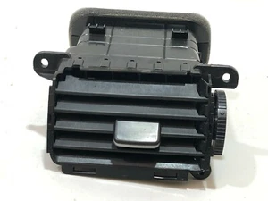 MAZDA 3 SPORT 2006 TABLERO DELANTERO CALENTADOR AIRE VENTILACIÓN CONDUCTO MEDIO DERECHO / 2003-09 - Imagen 1 de 6