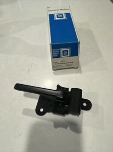 New GM 15681944 1985-92 Astro Safari Van RH Inside Door Handle Passenger - Picture 1 of 5